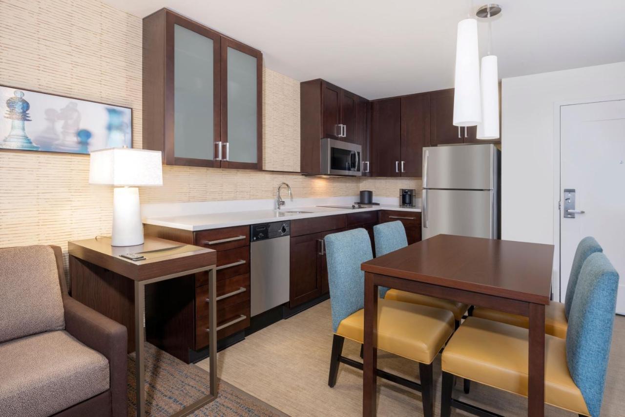 Residence Inn By Marriott Boston Bridgewater Raynham Екстериор снимка