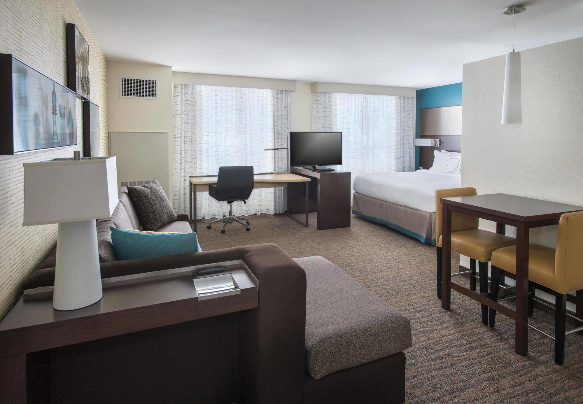 Residence Inn By Marriott Boston Bridgewater Raynham Екстериор снимка