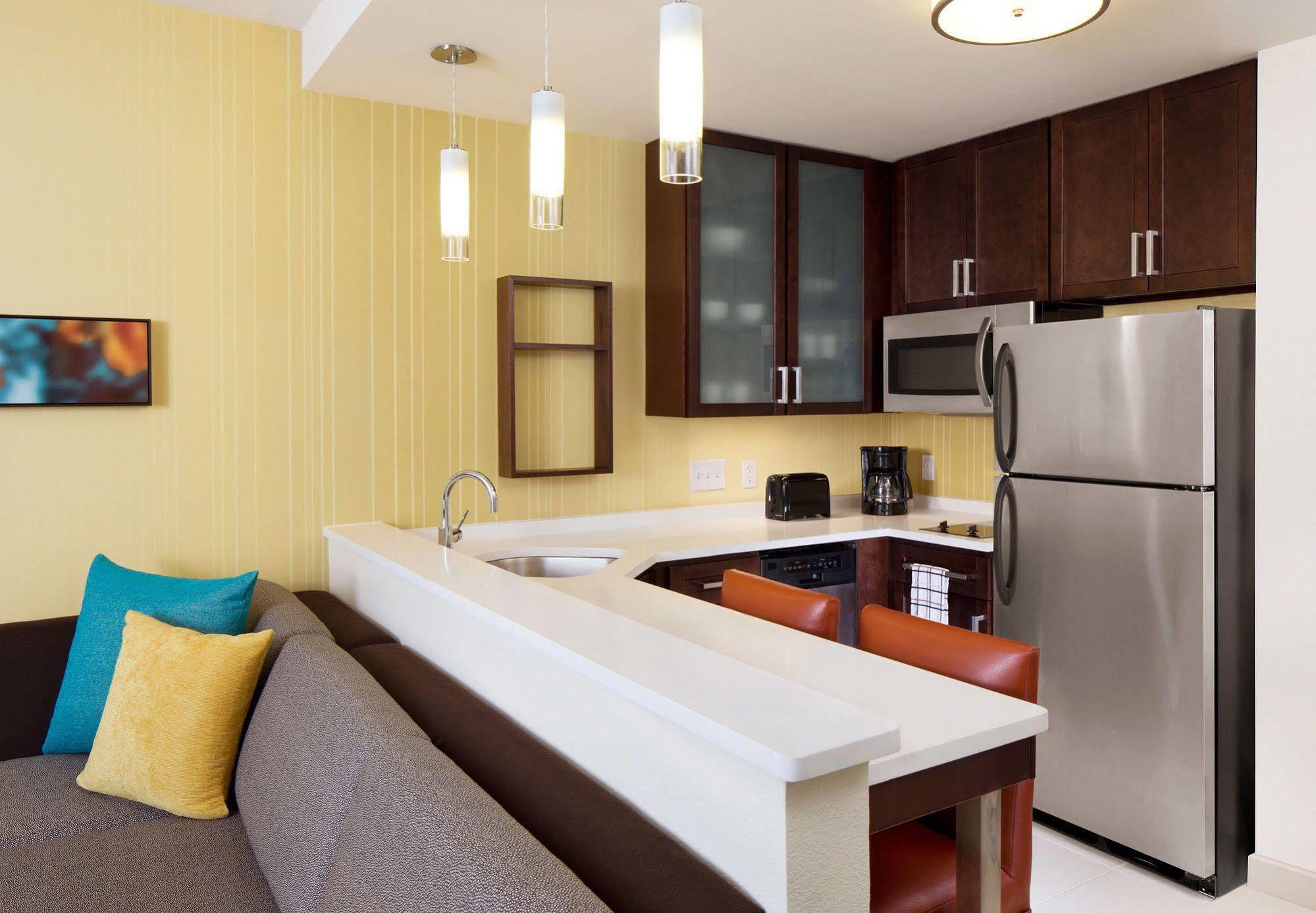 Residence Inn By Marriott Boston Bridgewater Raynham Екстериор снимка